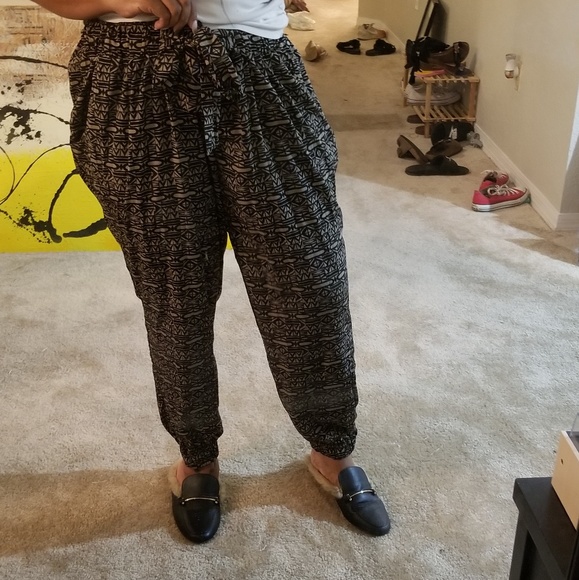 Geometric pants - Picture 2 of 3